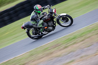 Vintage-motorcycle-club;eventdigitalimages;mallory-park;mallory-park-trackday-photographs;no-limits-trackdays;peter-wileman-photography;trackday-digital-images;trackday-photos;vmcc-festival-1000-bikes-photographs